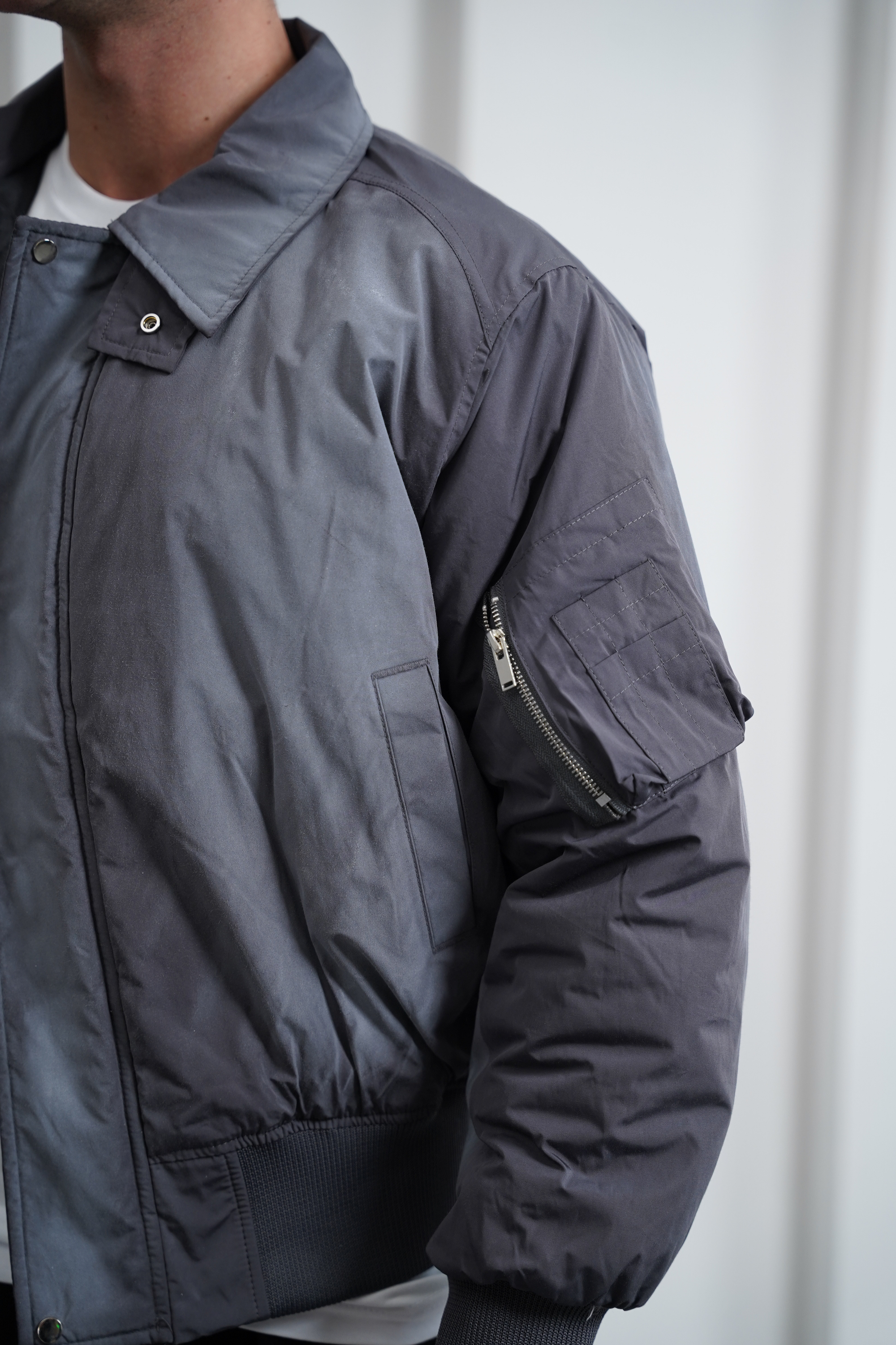 Cep Detaylı Fermuarlı Bomber Mont