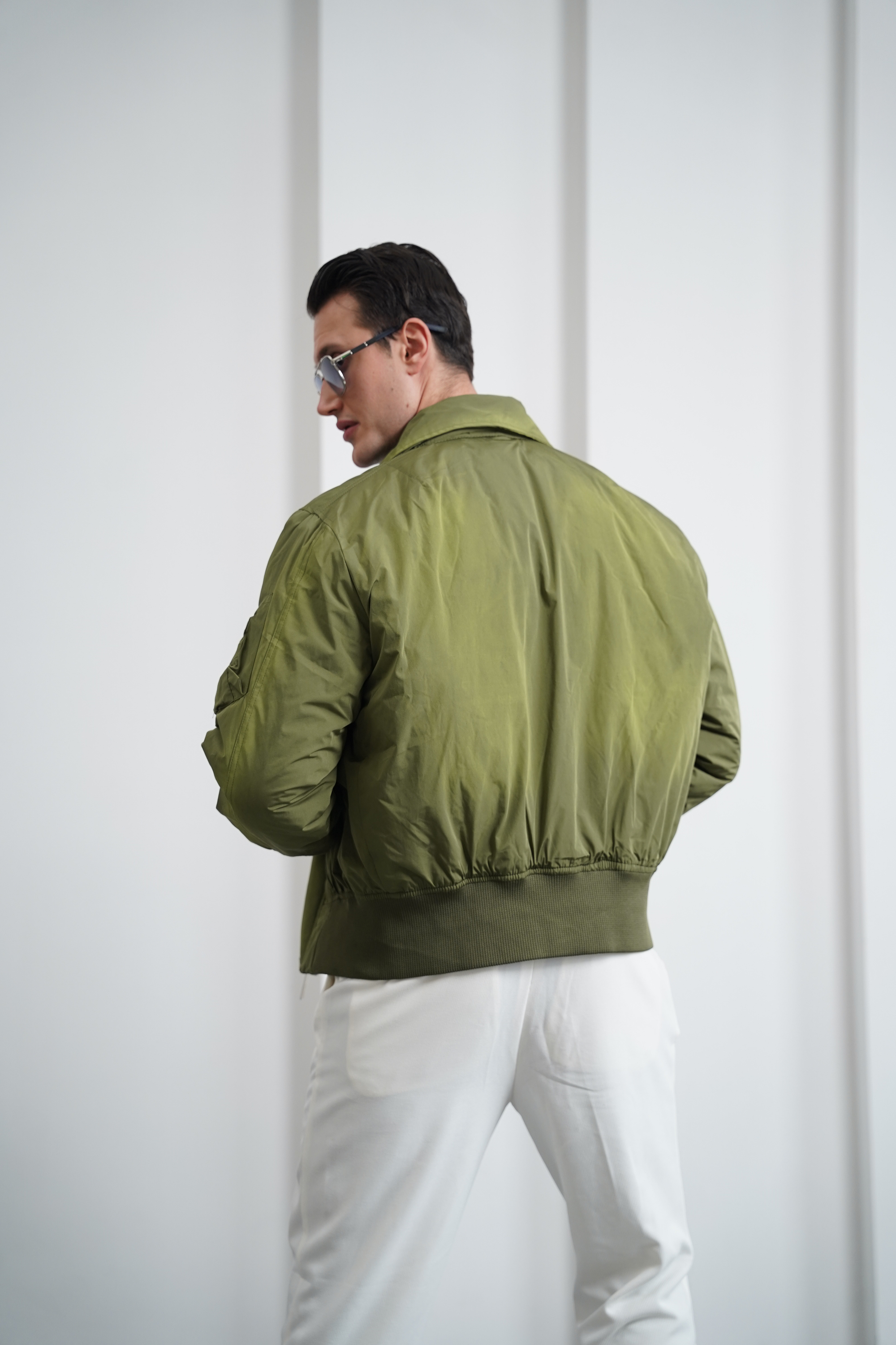 Cep Detaylı Fermuarlı Bomber Mont