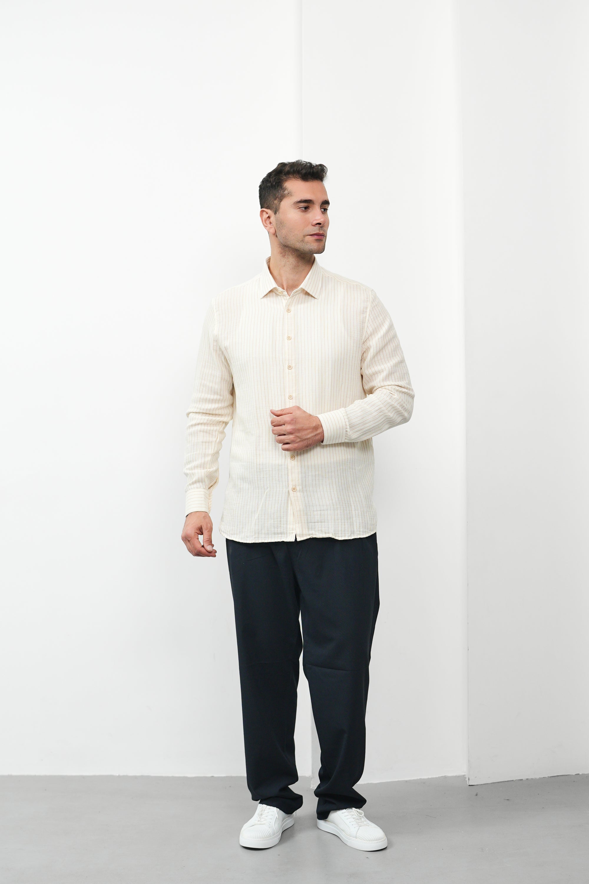 İnce Fitilli %100 İnce Pamuk Keten Regular Kalıp Gömlek