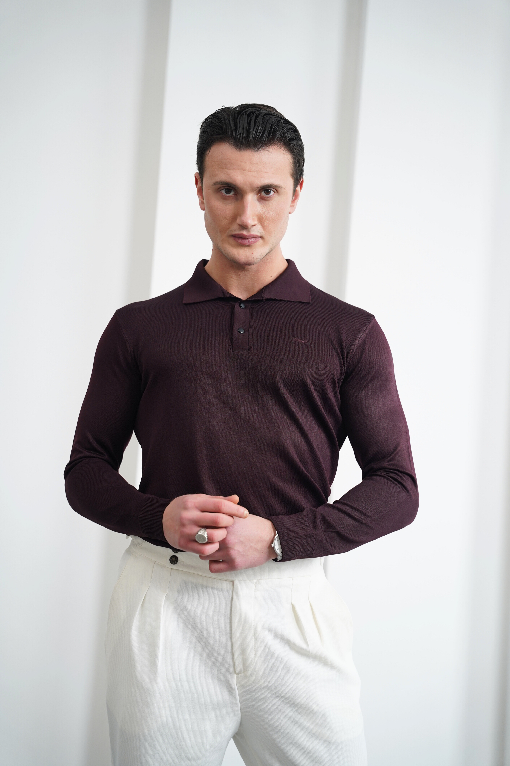 Merserize Kumaş Geniş Yaka Düğmeli Triko