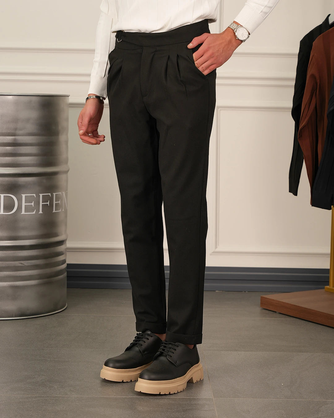 İki Düğme ve Toka Detaylı Yüksek Kalite Kumaş Pantolon