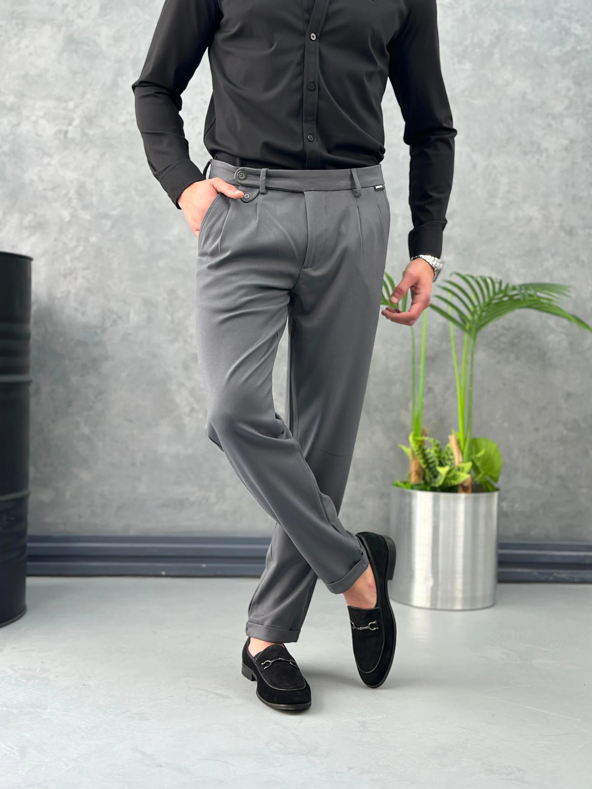 Tek Pile Yüksek Bel Çift Düğme Kumaş Pantolon