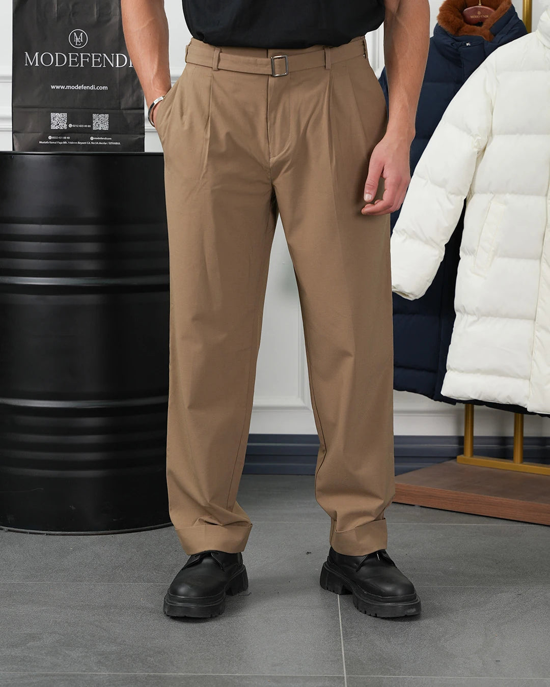 Kemer Detaylı Geniş Kalıp Baggy Pantolon