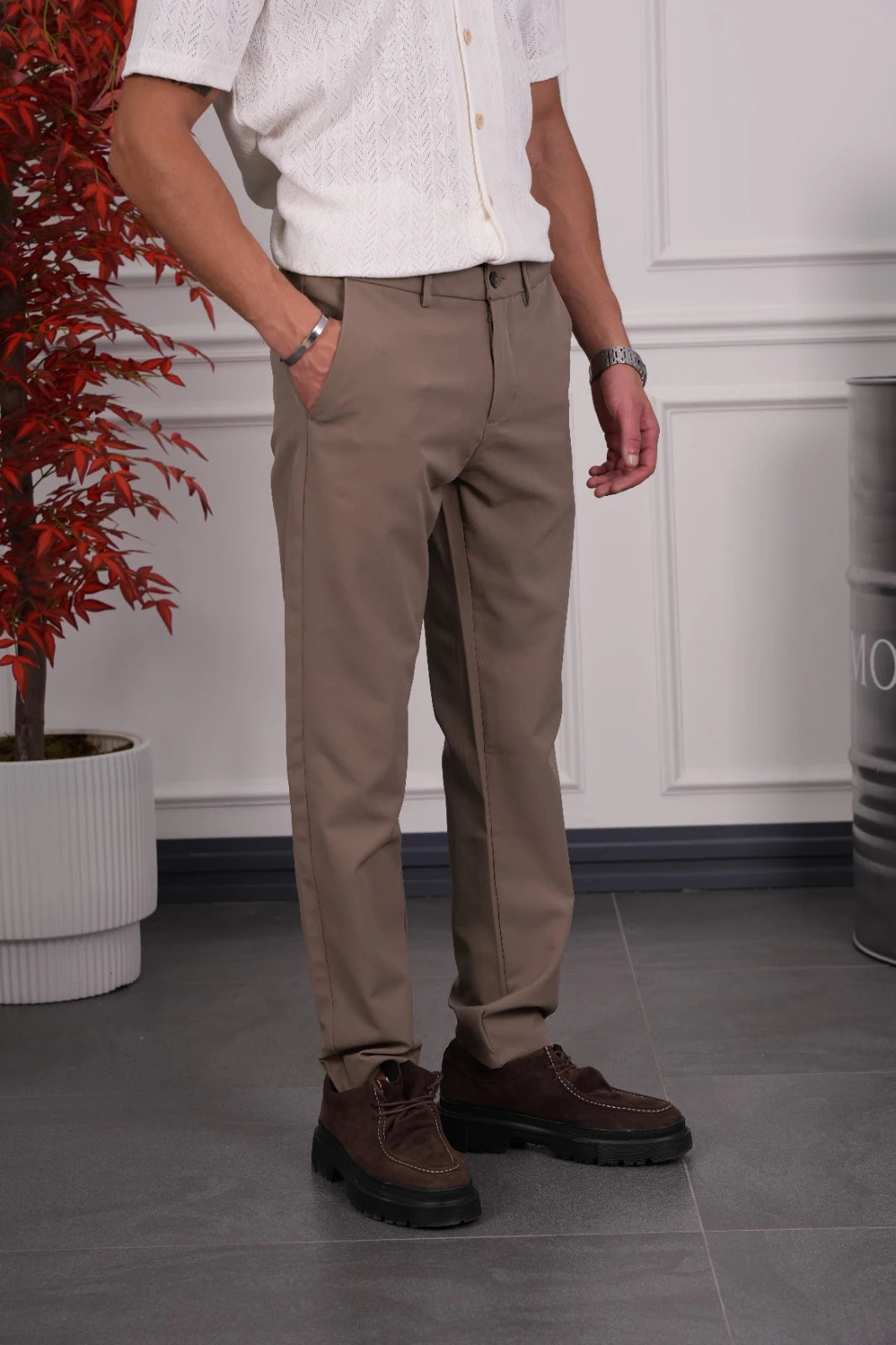 Gizli Lastik Bel Detaylı Kumaş Pantolon