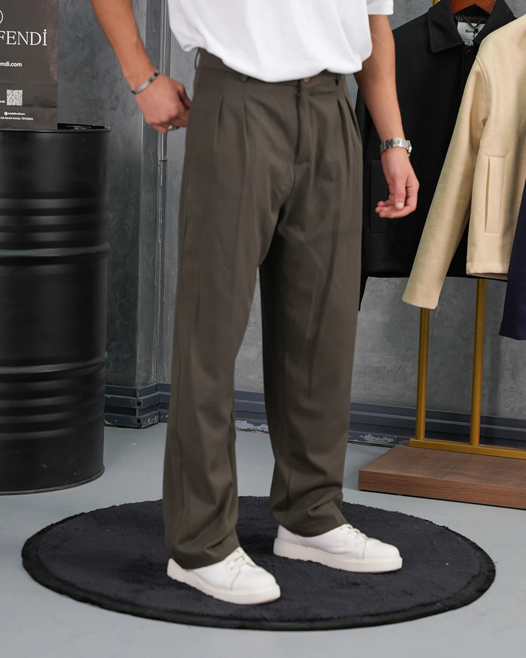 Baggy Kalıp Pile Detaylı Kumaş Pantolon