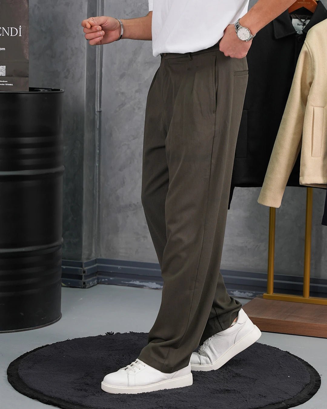 Baggy Kalıp Pile Detaylı Kumaş Pantolon