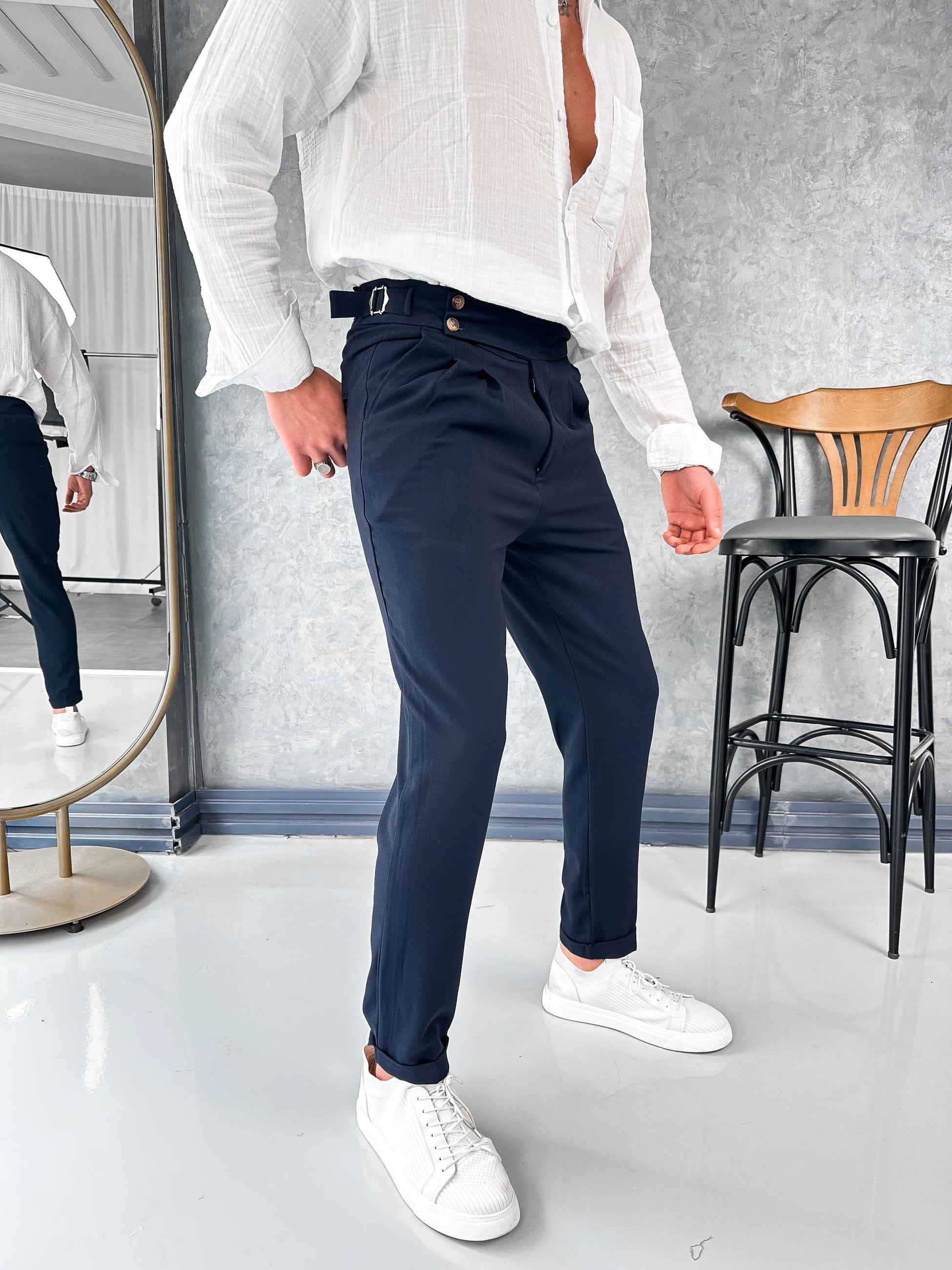 İki Düğme ve Toka Detaylı Yüksek Kalite Kumaş Pantolon