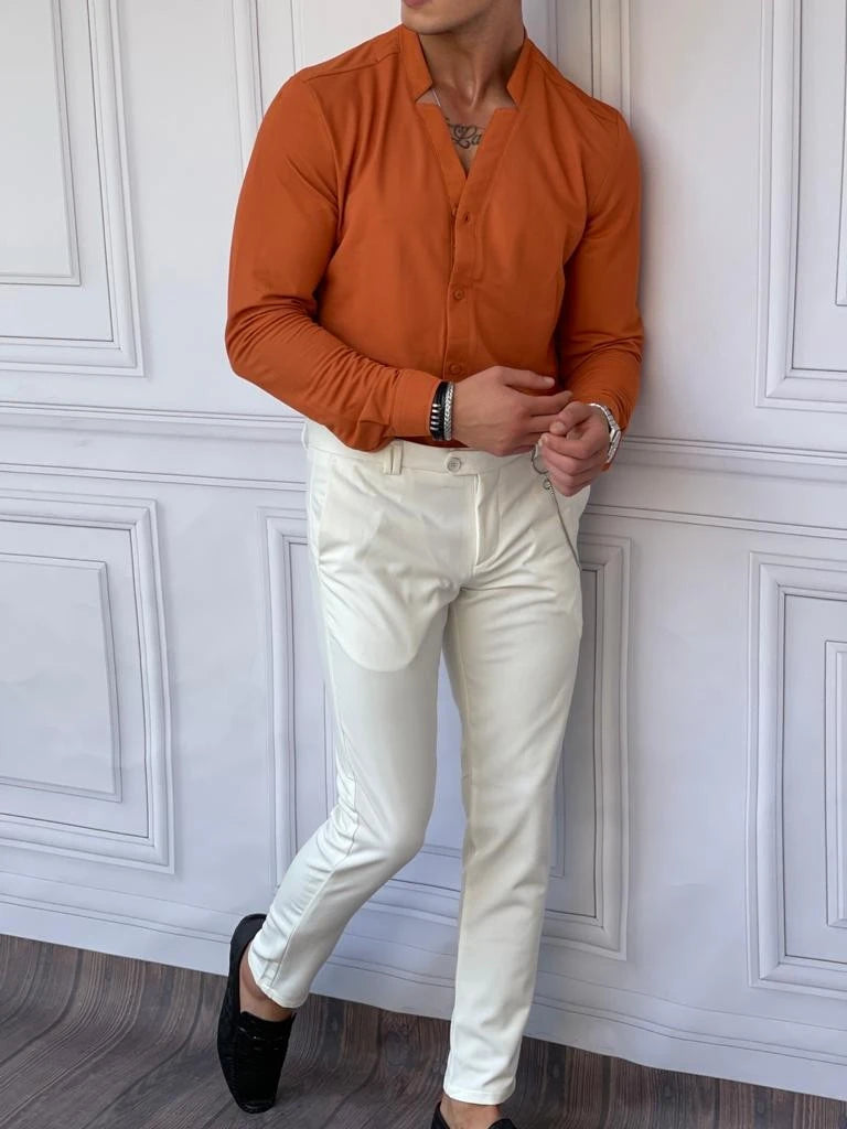 Pamuklu Kesik Yaka Rahat Kalıp Gömlek