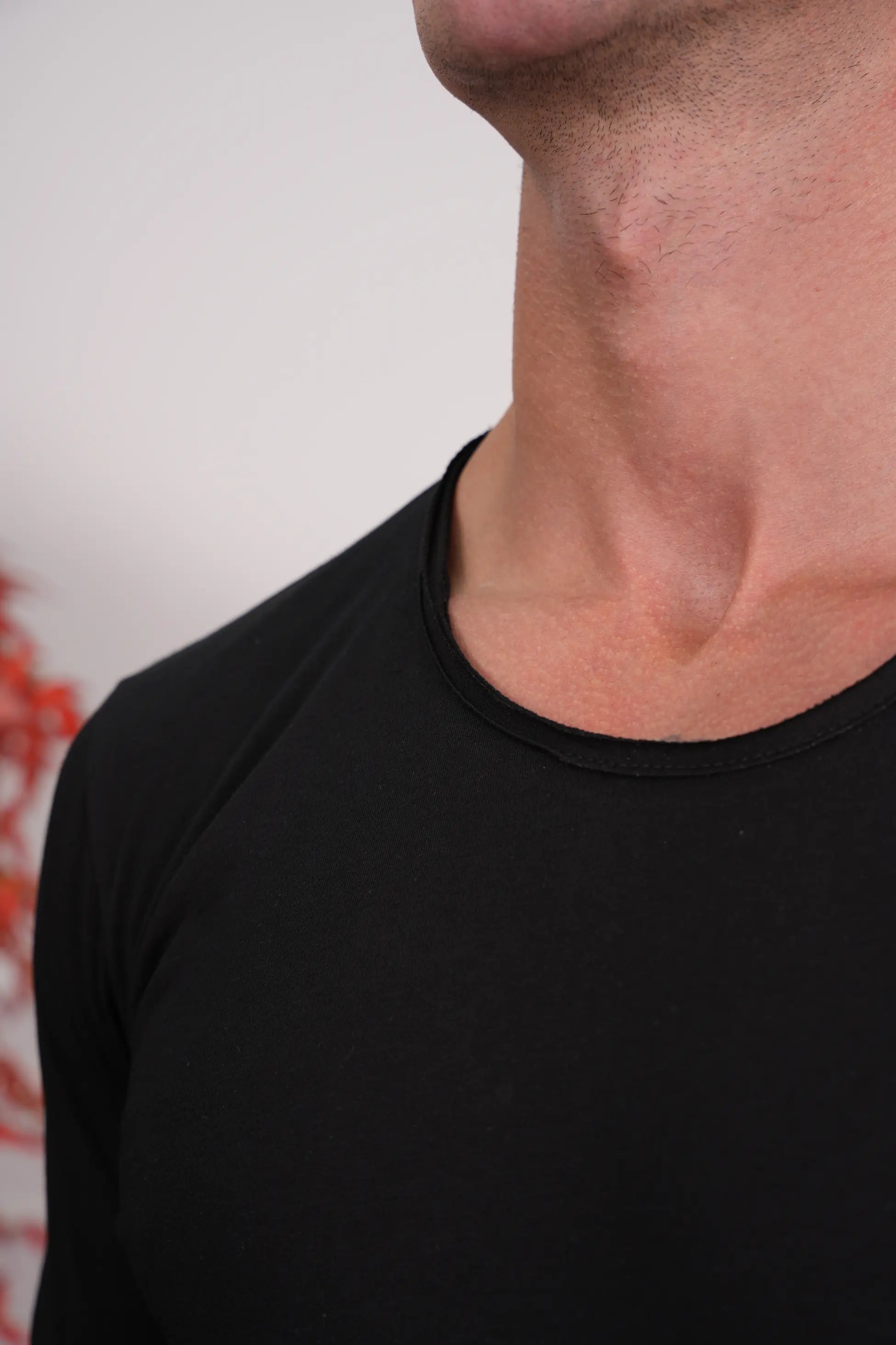 Slim Fit Oval Kesim Uzun Kollu Pamuk Basic Tshırt