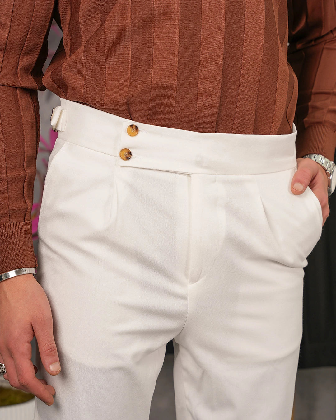 İki Düğme ve Toka Detaylı Yüksek Kalite Kumaş Pantolon