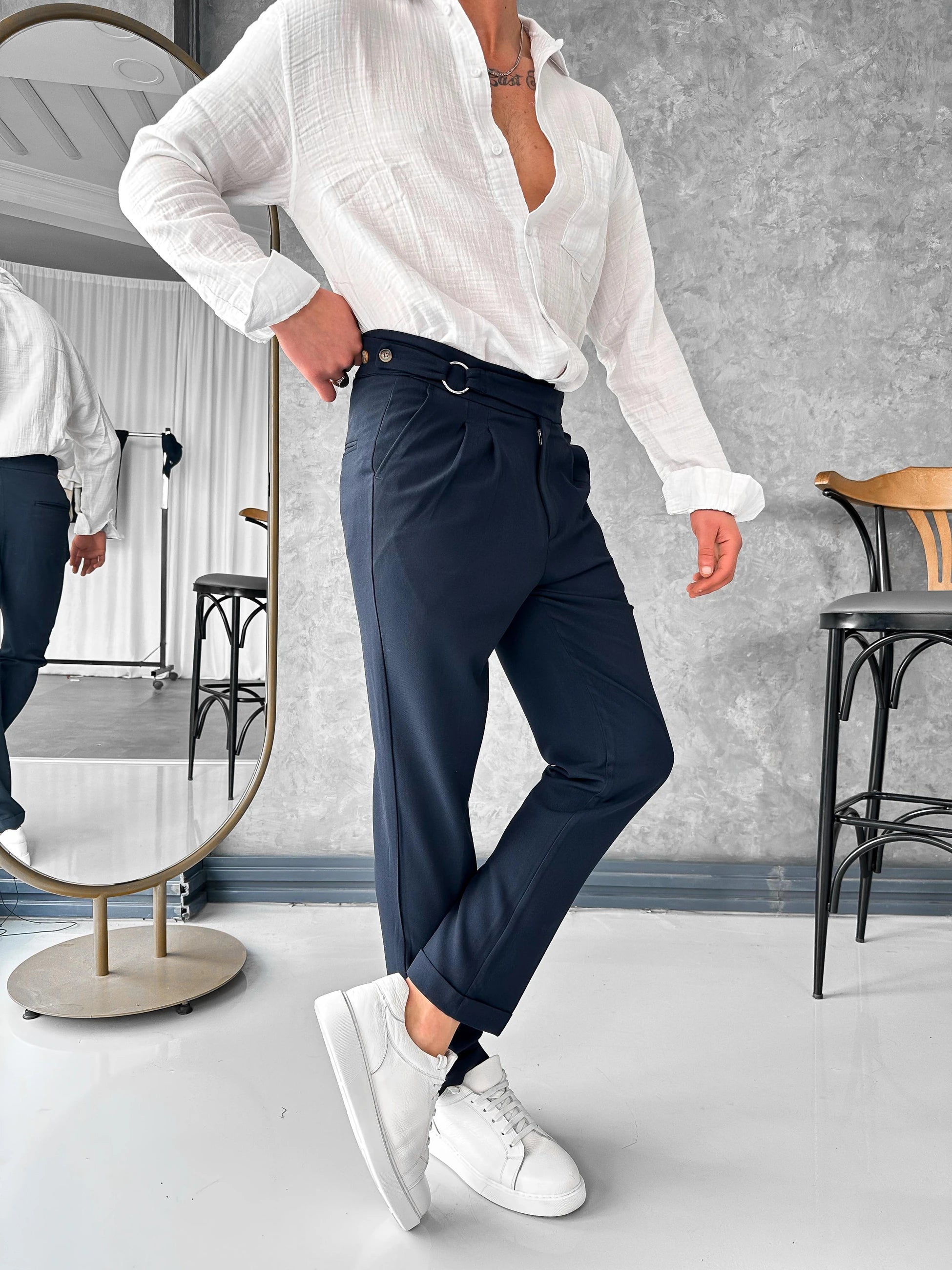 Özel Tasarım Toka ve Düğme Detaylı Pileli Pantolon