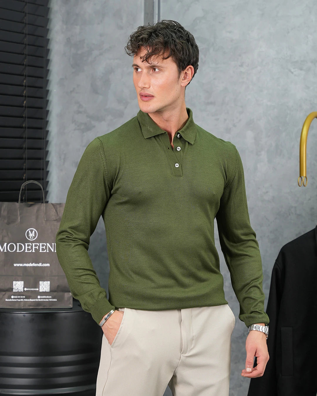 Slimfit Kalıp Pamuk Likra Düğme Detaylı Triko Kazak