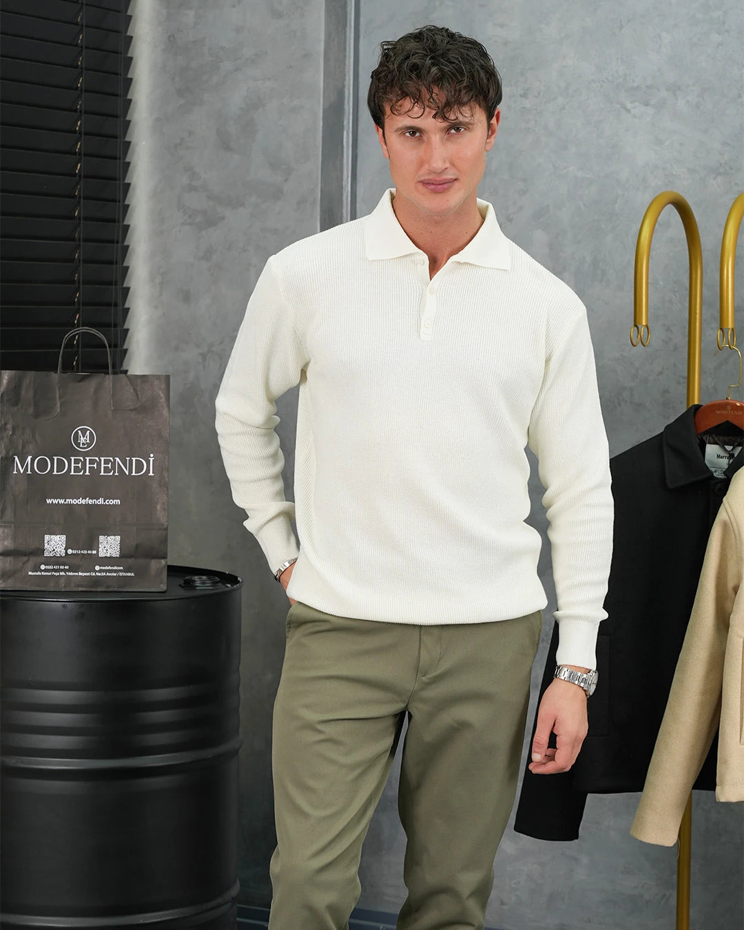 Polo Yaka Düğme Detaylı Kazak