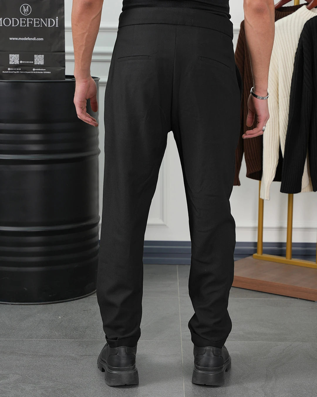 Tek Düğme Detaylı İtalyan Kesim Pileli Pantolon