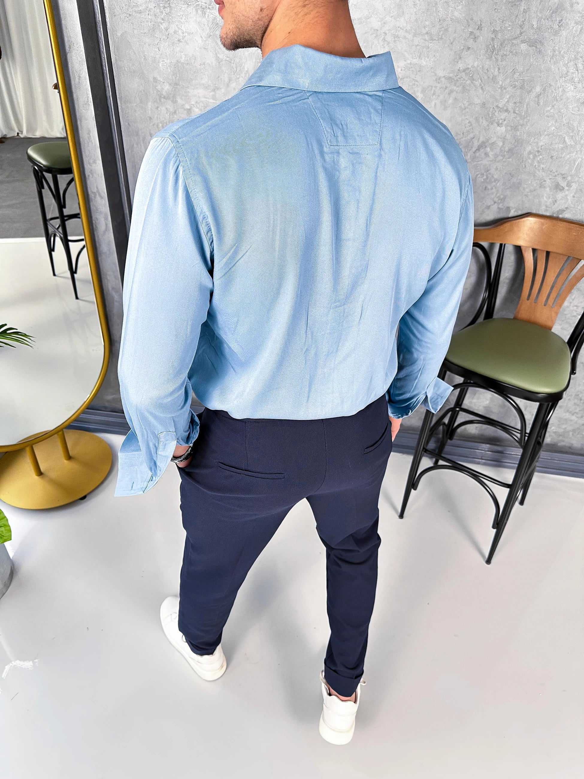 Tensel Kumaş Pamuk Dokulu Kayık Yaka Extra Regular Fit Çok Düğme Detaylı Gömlek