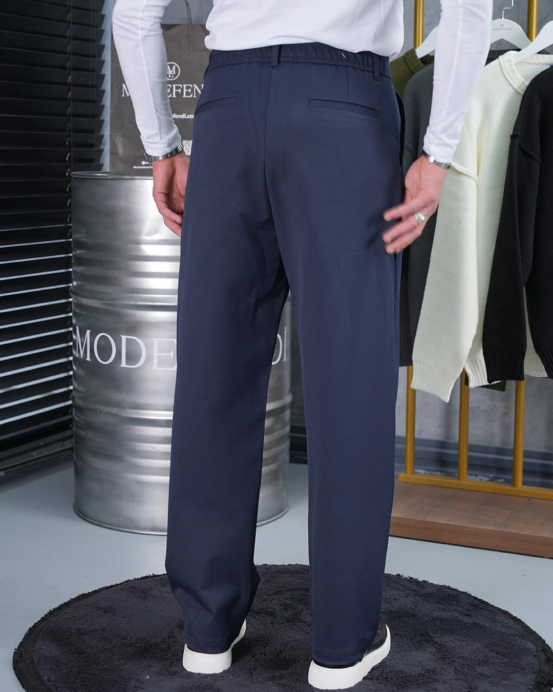 Baggy Kesim Pile Detaylı Kumaş Pantolon