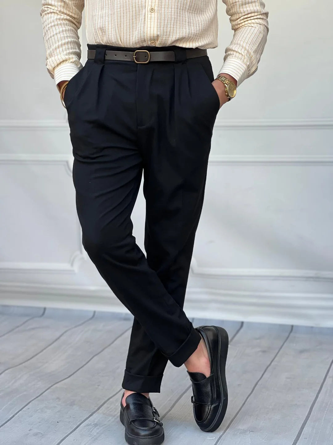 Kemer Detaylı İtalyan Kesim Pileli Pantolon