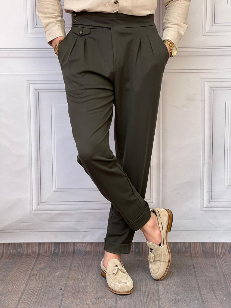 İtalyan Kesim Düğme Detaylı Pileli Pantolon