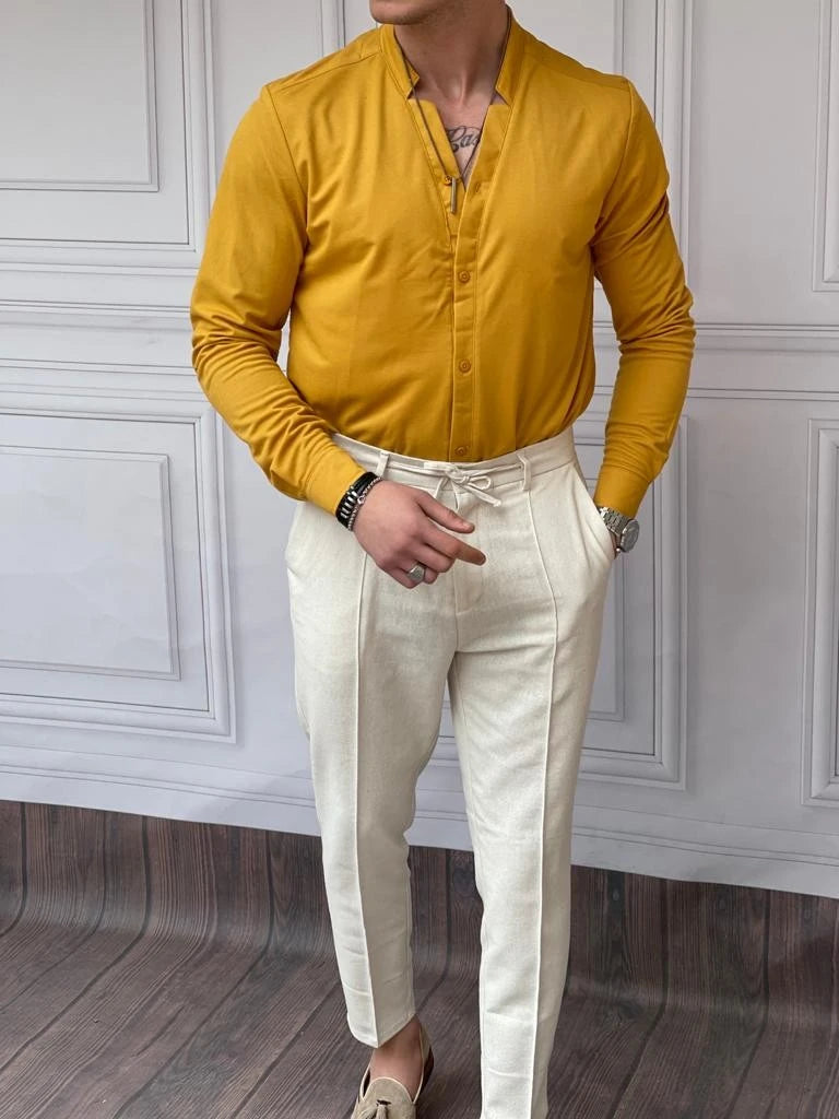 Pamuklu Kesik Yaka Rahat Kalıp Gömlek