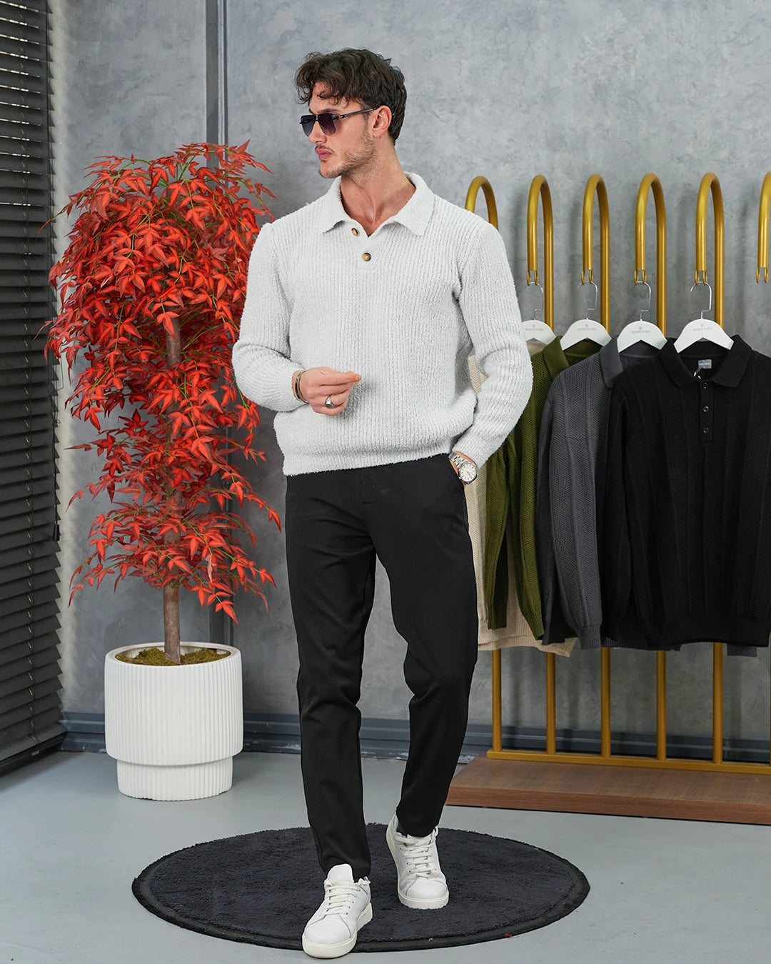 Peluş Dokulu Düğme Detaylı Triko Kazak