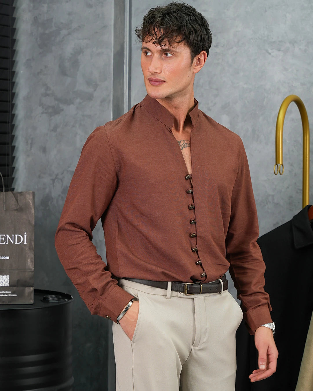 Ham Keten Metal Düğme Gömlek