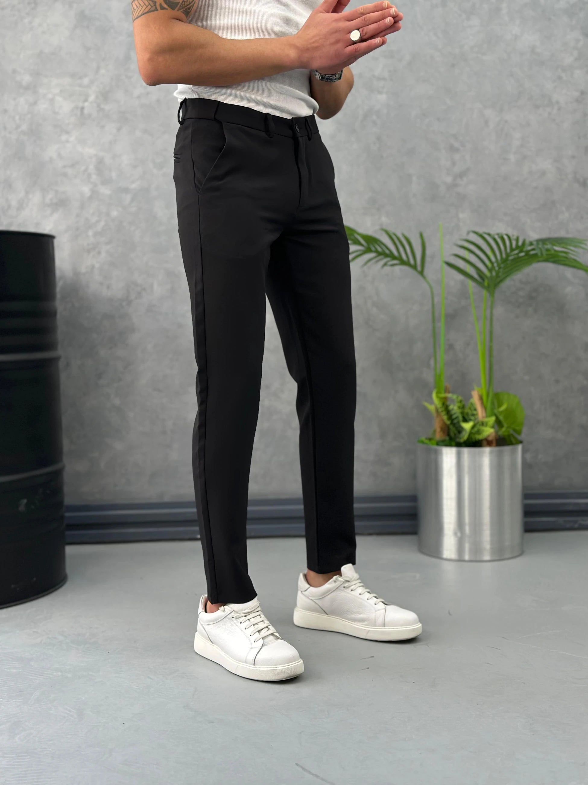 Gizli Lastik Bel Detaylı Kumaş Pantolon