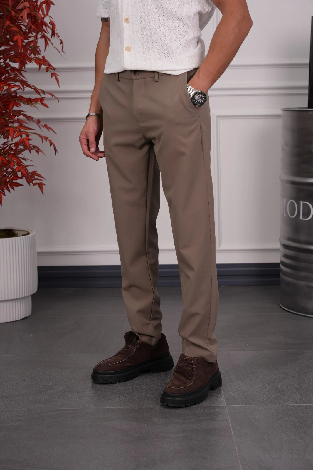 Gizli Lastik Bel Detaylı Kumaş Pantolon