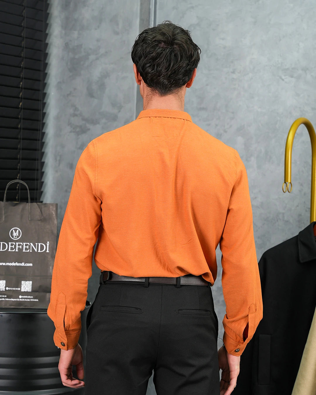 Ham Keten Metal Düğme Gömlek