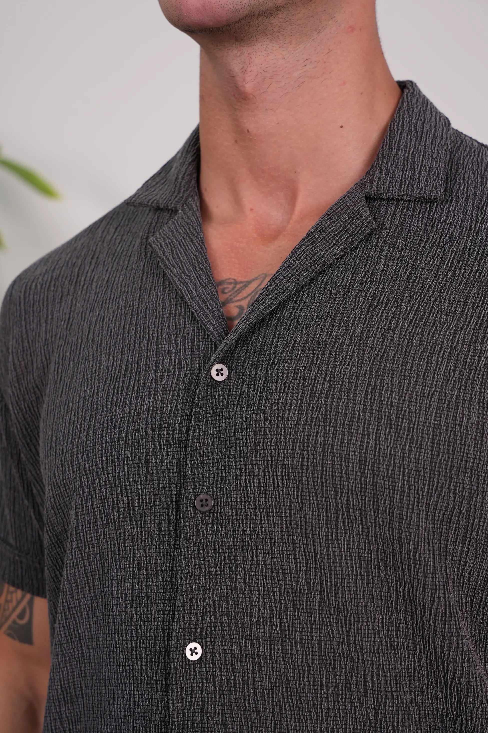 Rahat Kalıp Armur Kumaş Kısa Kollu Gömlek