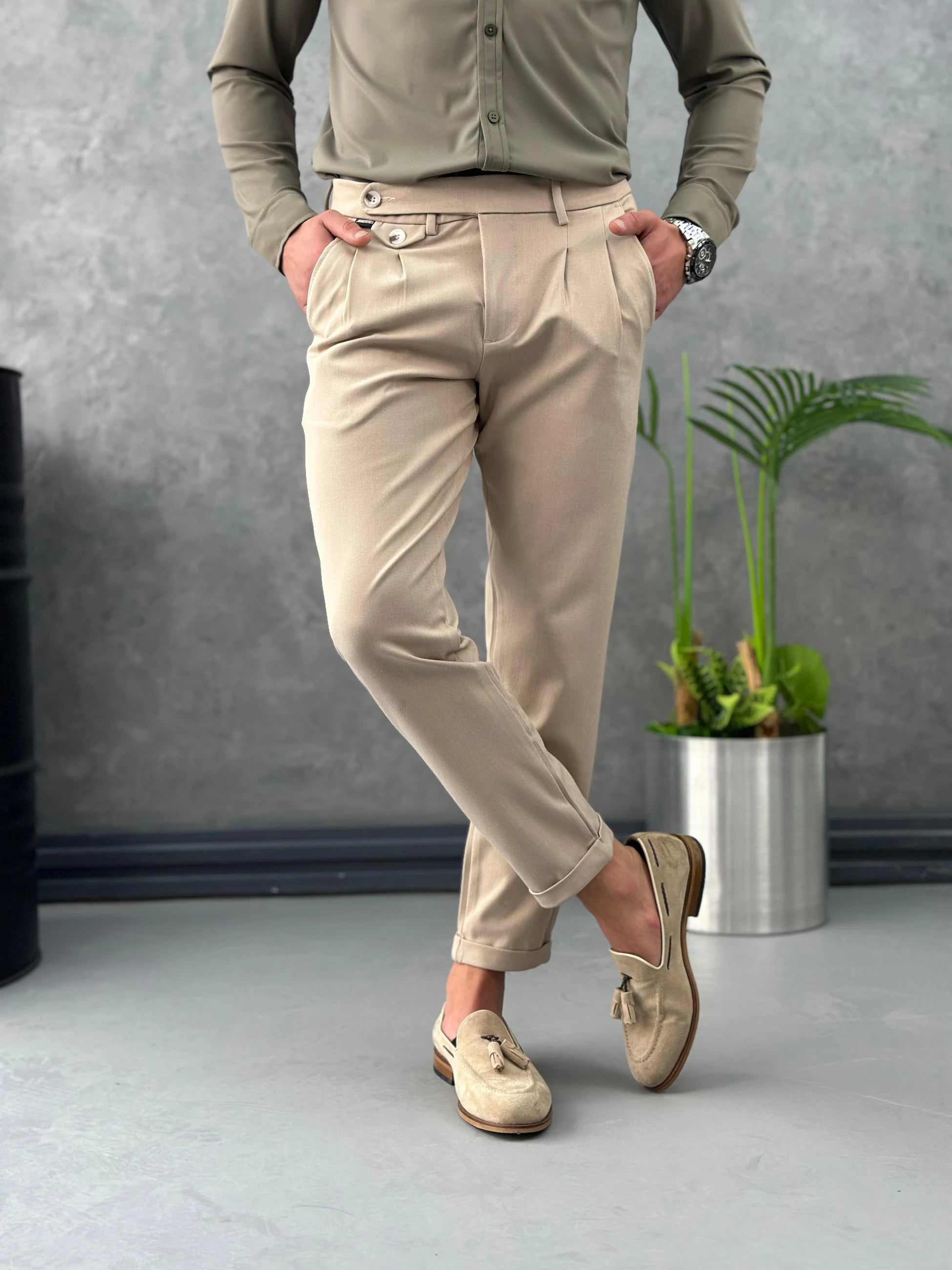 Tek Pile Yüksek Bel Çift Düğme Kumaş Pantolon