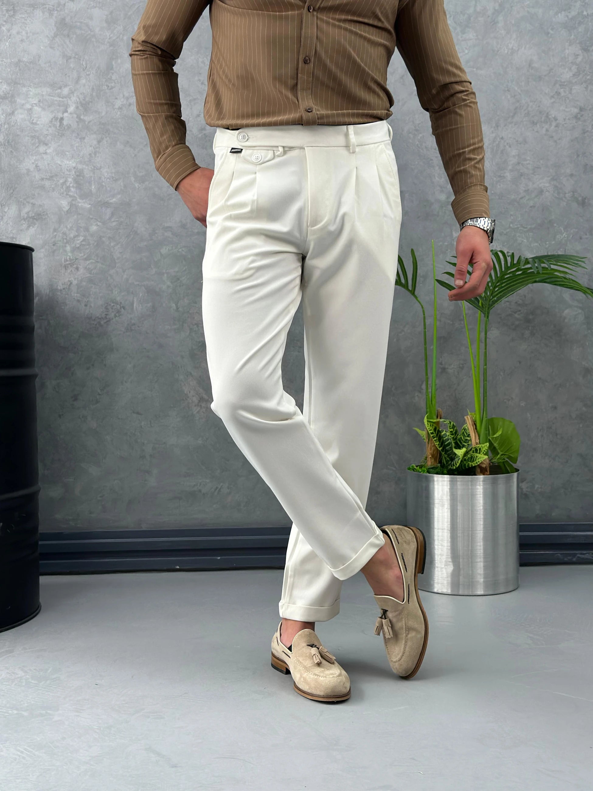 Tek Pile Yüksek Bel Çift Düğme Kumaş Pantolon