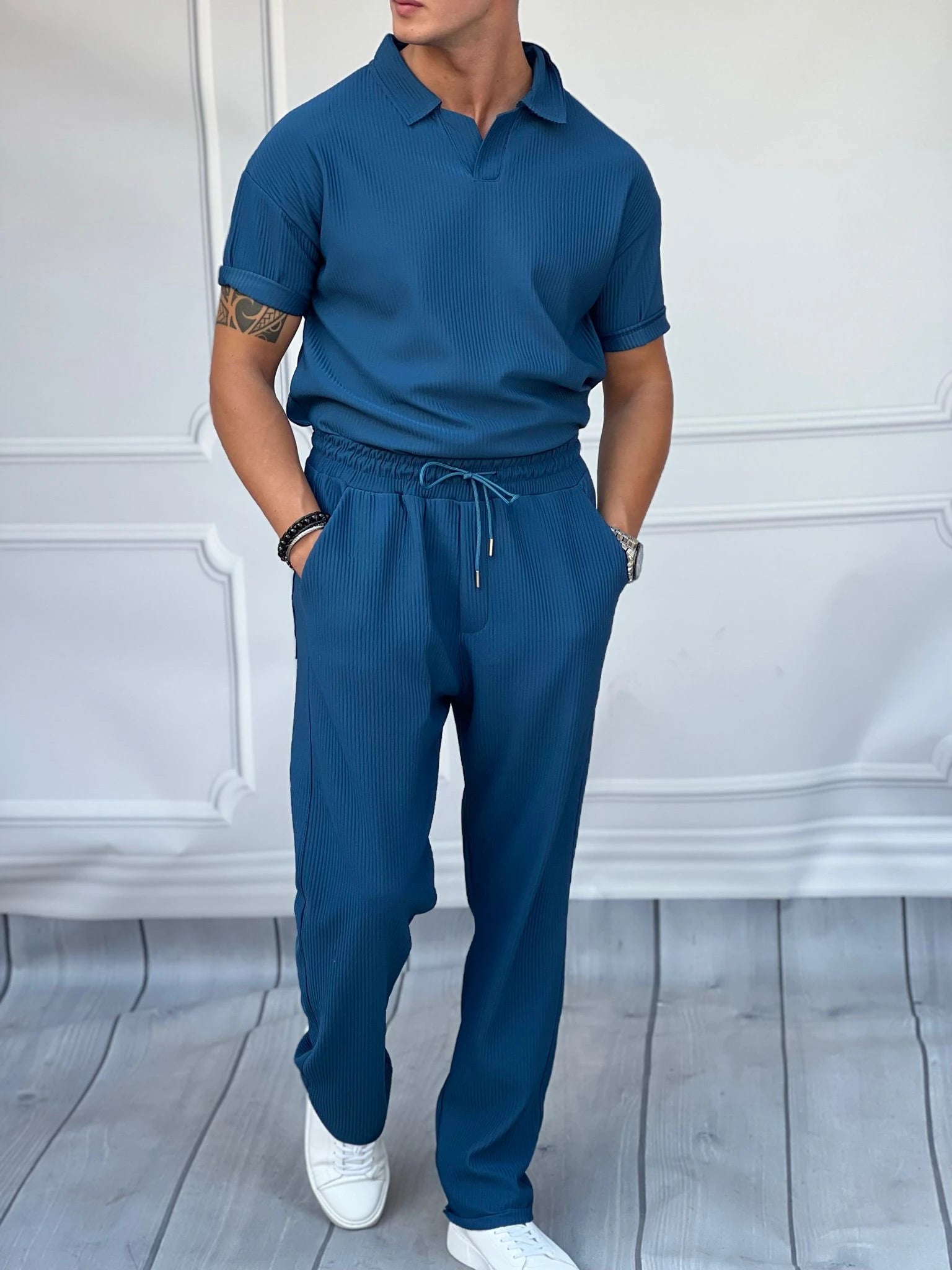 Kesik Yaka Kalın Fitil Tshirt'lü Alt Üst Takım