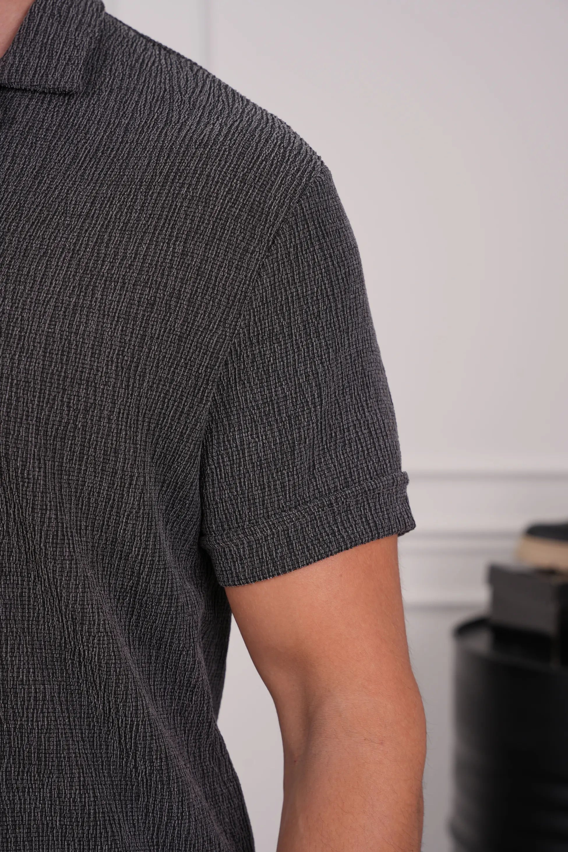 Rahat Kalıp Armur Kumaş Kısa Kollu Gömlek