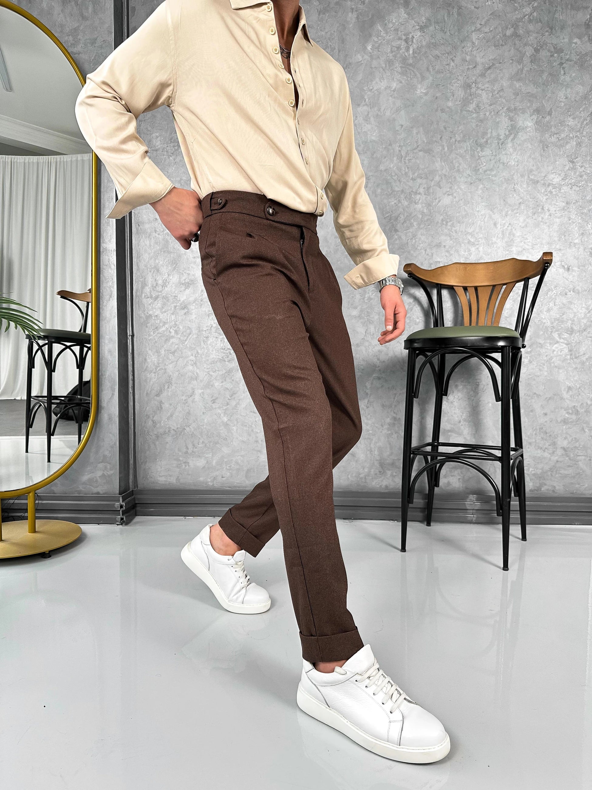 Tek Düğme Detaylı İtalyan Kesim Pileli Pantolon