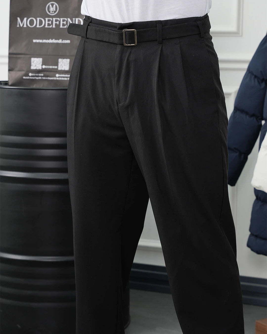 Kemer Detaylı Geniş Kalıp Baggy Pantolon