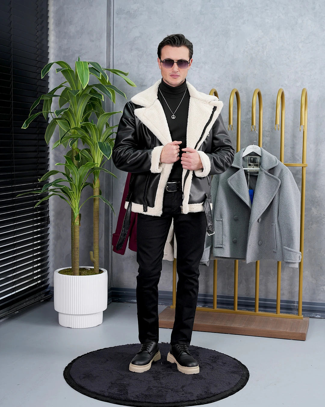 Demonte Kemer Detaylı Full Kürklü Deri Mont