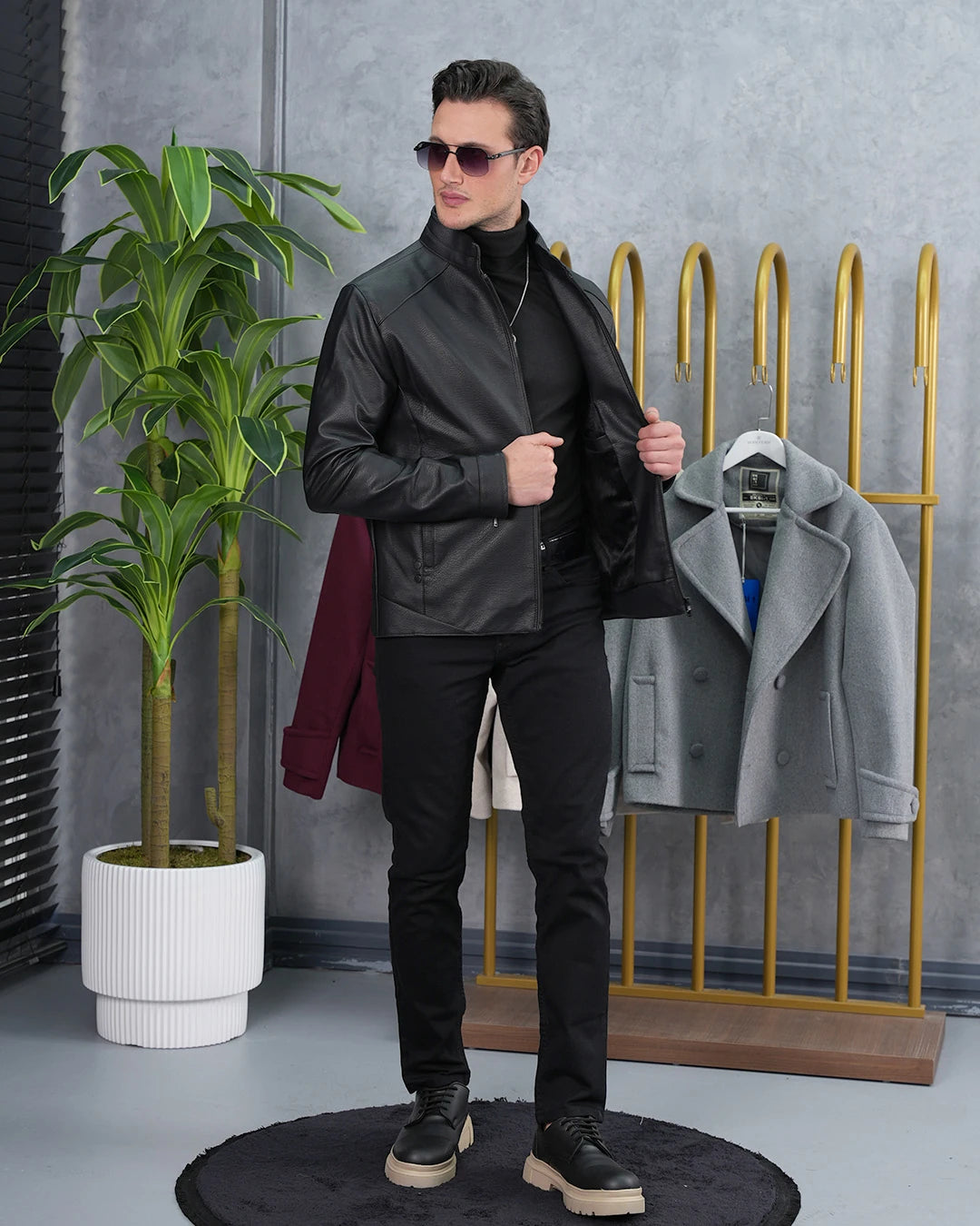 Slim fit Kalıp Hakim Yaka Ribanası Asimetrik Model İthal Deri Mont