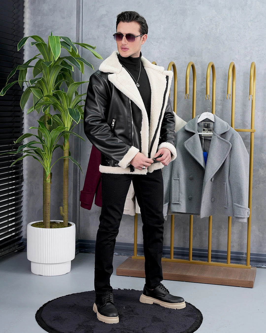 Demonte Kemer Detaylı Full Kürklü Deri Mont