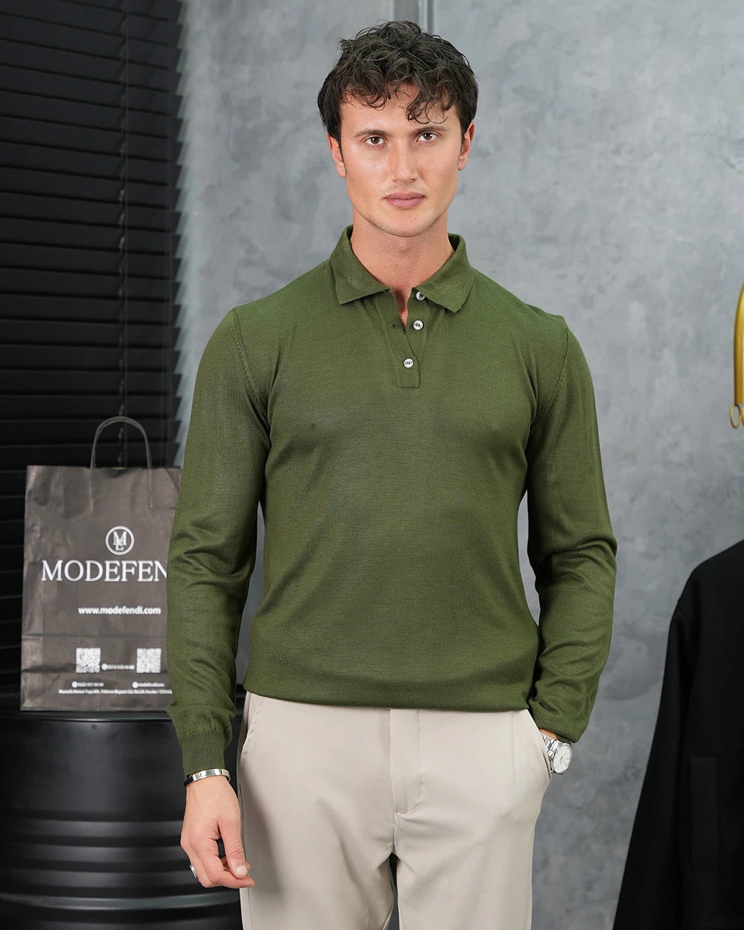 Slimfit Kalıp Pamuk Likra Düğme Detaylı Triko Kazak