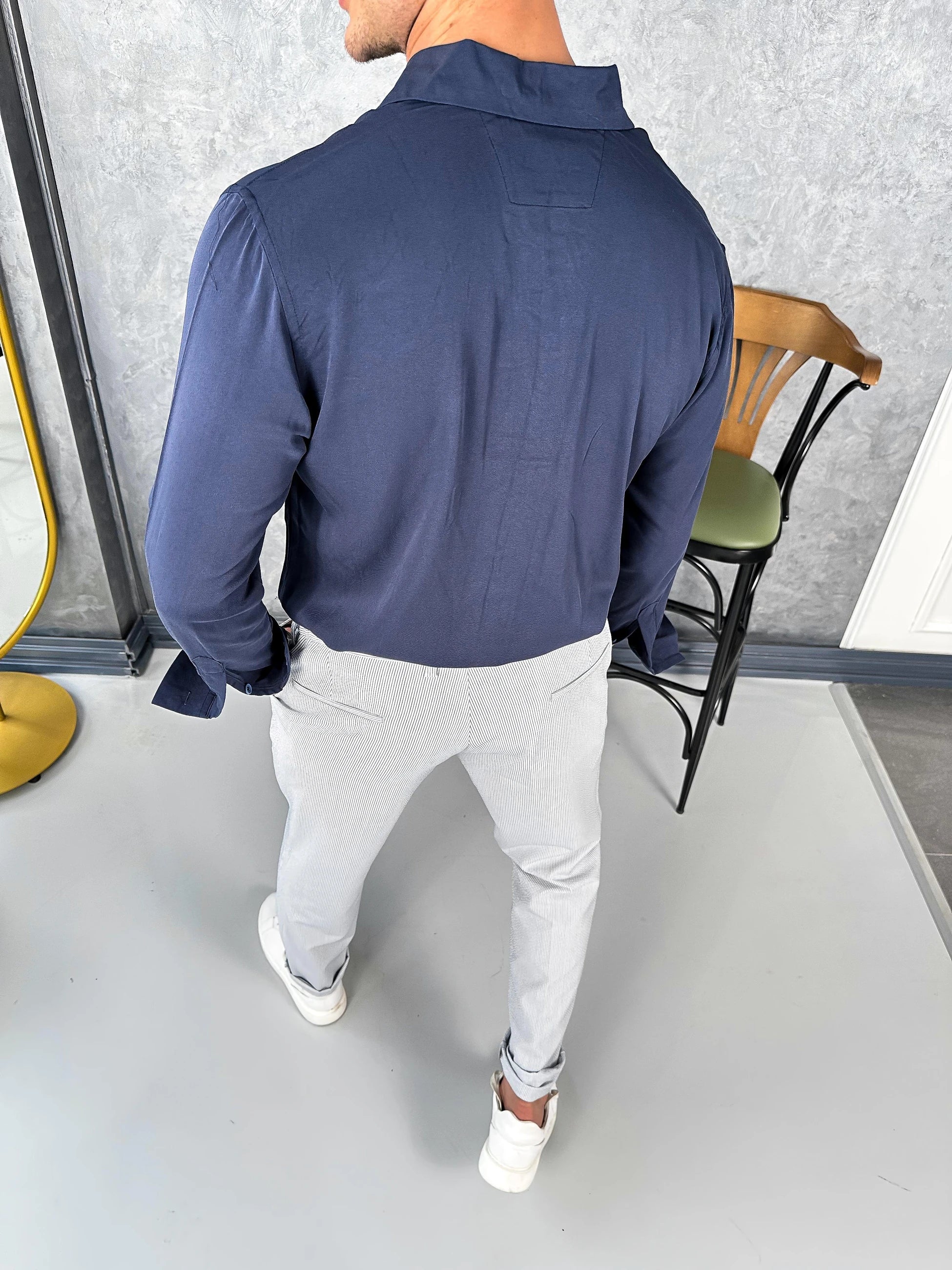 Tensel Kumaş Pamuk Dokulu Kayık Yaka Extra Regular Fit Çok Düğme Detaylı Gömlek