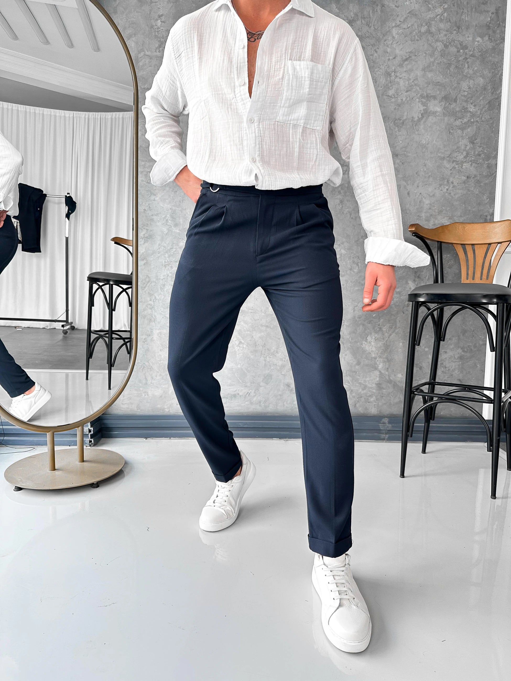 Özel Tasarım Toka ve Düğme Detaylı Pileli Pantolon