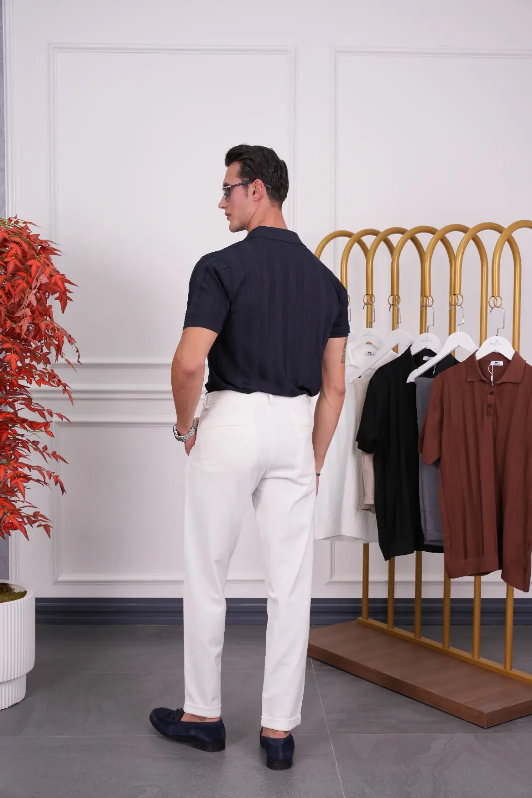 Dikey Desenli Yakalı Tshirt - 6